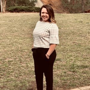 Meet your Posher, Abby